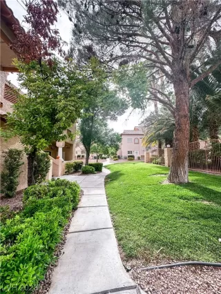 Photo #1: 2497952 Listing 