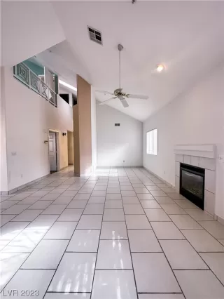 Photo #5: 2497952 Listing 