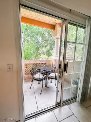 Photo #6: 2497952 Listing 