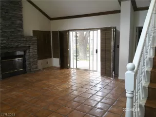 Photo #5: 2497970 Listing 