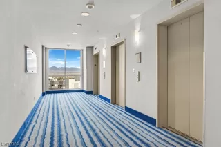 Photo #4: 2497973 Listing