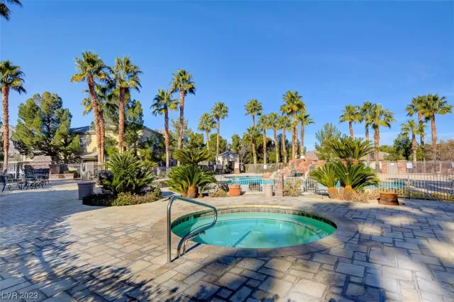 MLS: 2497977 Condo For Sale