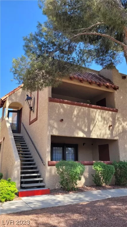 MLS: 2498011 Condo For Sale