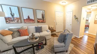 Photo #1: 2498029 Listing 