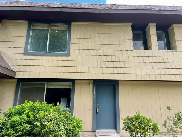 MLS: 2498053 Condo For Sale