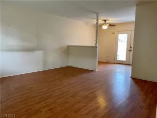 Photo #1: 2498053 Listing 