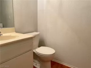 Photo #5: 2498053 Listing 