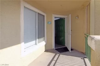 Photo #1: 2498087 Listing