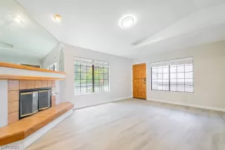 Photo #2: 2498099 Listing 