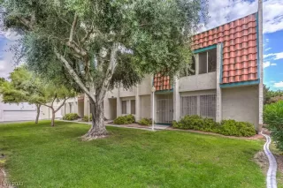 Photo #1: 2498100 Listing