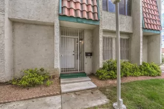 Photo #2: 2498100 Listing