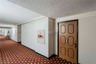 Photo #1: 2498123 Listing