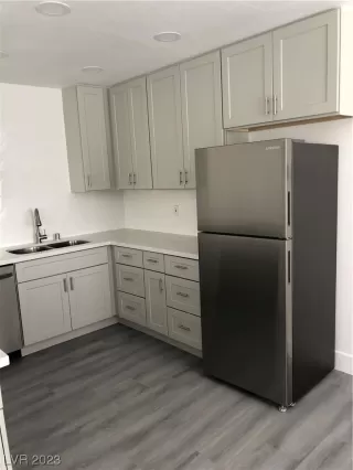 Photo #4: 2498131 Listing 