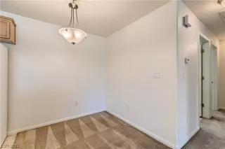 Photo #5: 2498143 Listing