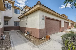 Photo #1: 2498217 Listing