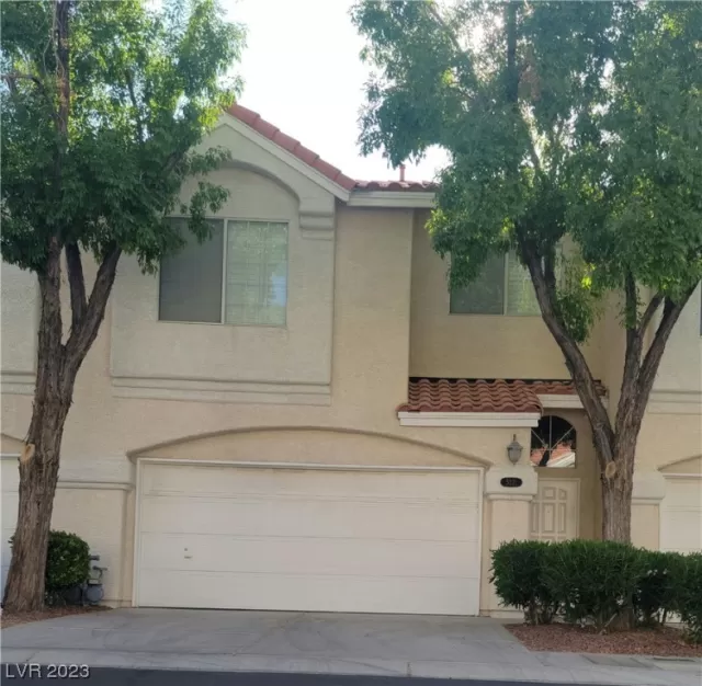 MLS: 2498231 Condo For Sale