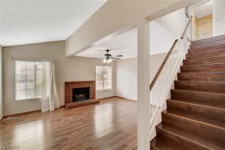 Photo #3: 2498259 Listing 