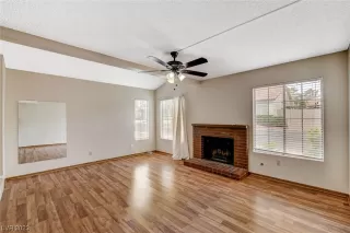 Photo #5: 2498259 Listing 