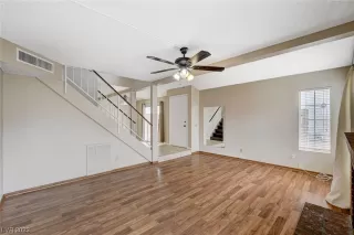 Photo #6: 2498259 Listing 