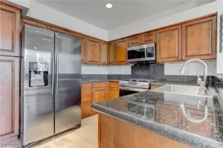 Photo #1: 2498278 Listing