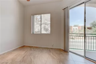 Photo #4: 2498278 Listing