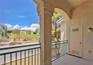 Photo #5: 2498278 Listing