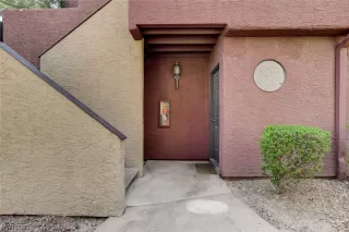 Photo #2: 2498302 Listing