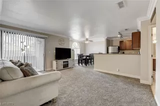 Photo #3: 2498302 Listing