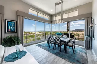 Photo #5: 2498321 Listing 