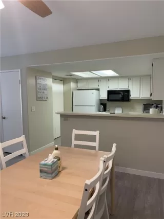 Photo #4: 2498363 Listing 