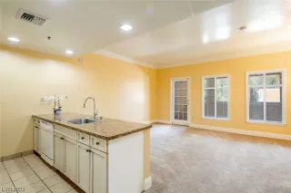 Photo #3: 2498368 Listing 