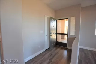 Photo #2: 2498391 Listing 