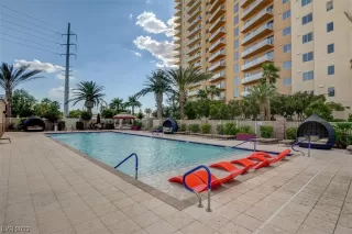Photo #2: 2498394 Listing 