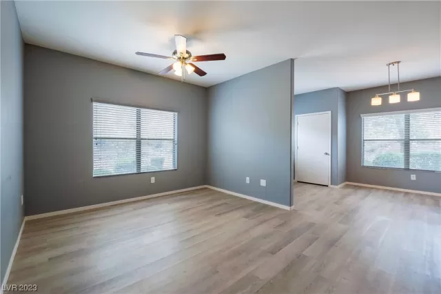 MLS: 2498449 Condo For Sale