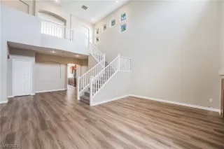 Photo #2: 2498461 Listing 