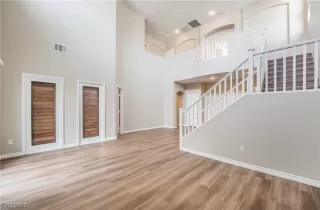 Photo #4: 2498461 Listing 