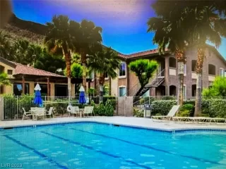 Photo #5: 2498467 Listing 