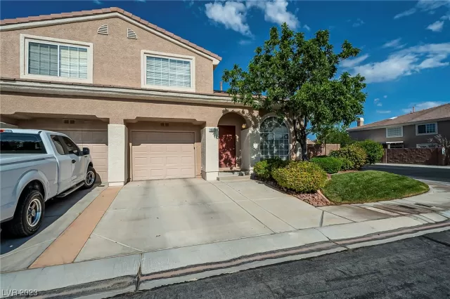 MLS: 2498474 Condo For Sale