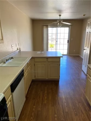 Photo #2: 2498474 Listing