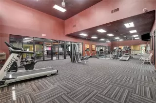 Photo #4: 2498479 Listing 