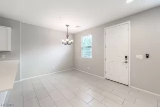 Photo #5: 2498493 Listing 