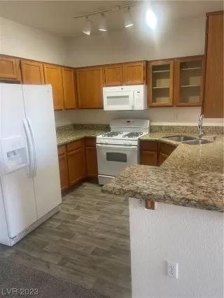 Photo #4: 2498535 Listing 