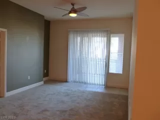 Photo #4: 2498569 Listing