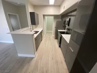 Photo #6: 2498574 Listing 