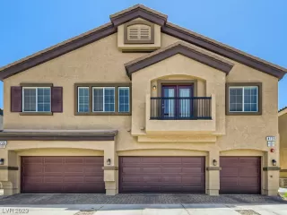 Photo #1: 2498613 Listing