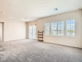 Photo #5: 2498613 Listing