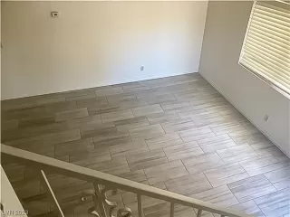 Photo #6: 2498621 Listing