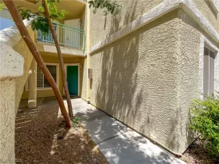 Photo #1: 2498629 Listing