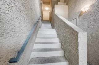 Photo #6: 2498671 Listing 