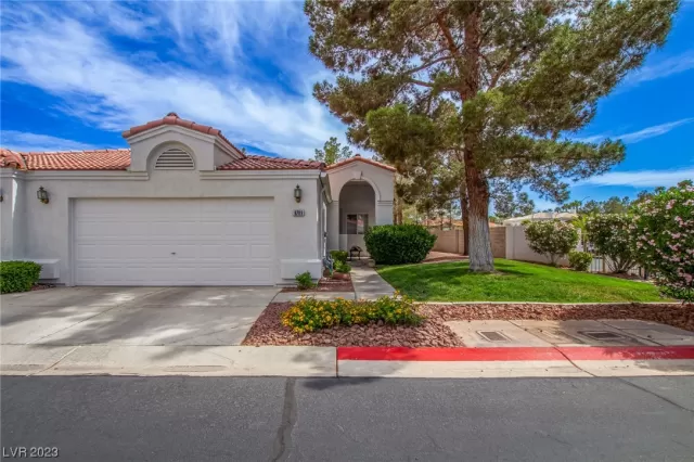 MLS: 2498673 Condo For Sale